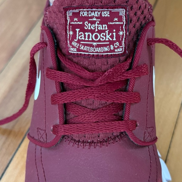 Nike SB Stefan Janoski Max Burgundy Size 8 Women - Picture 10 of 13
